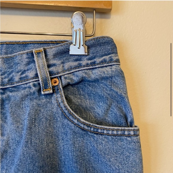 Levi’s Classic Relaxed 550 Blue Denim Jeans - Picture 3 of 9